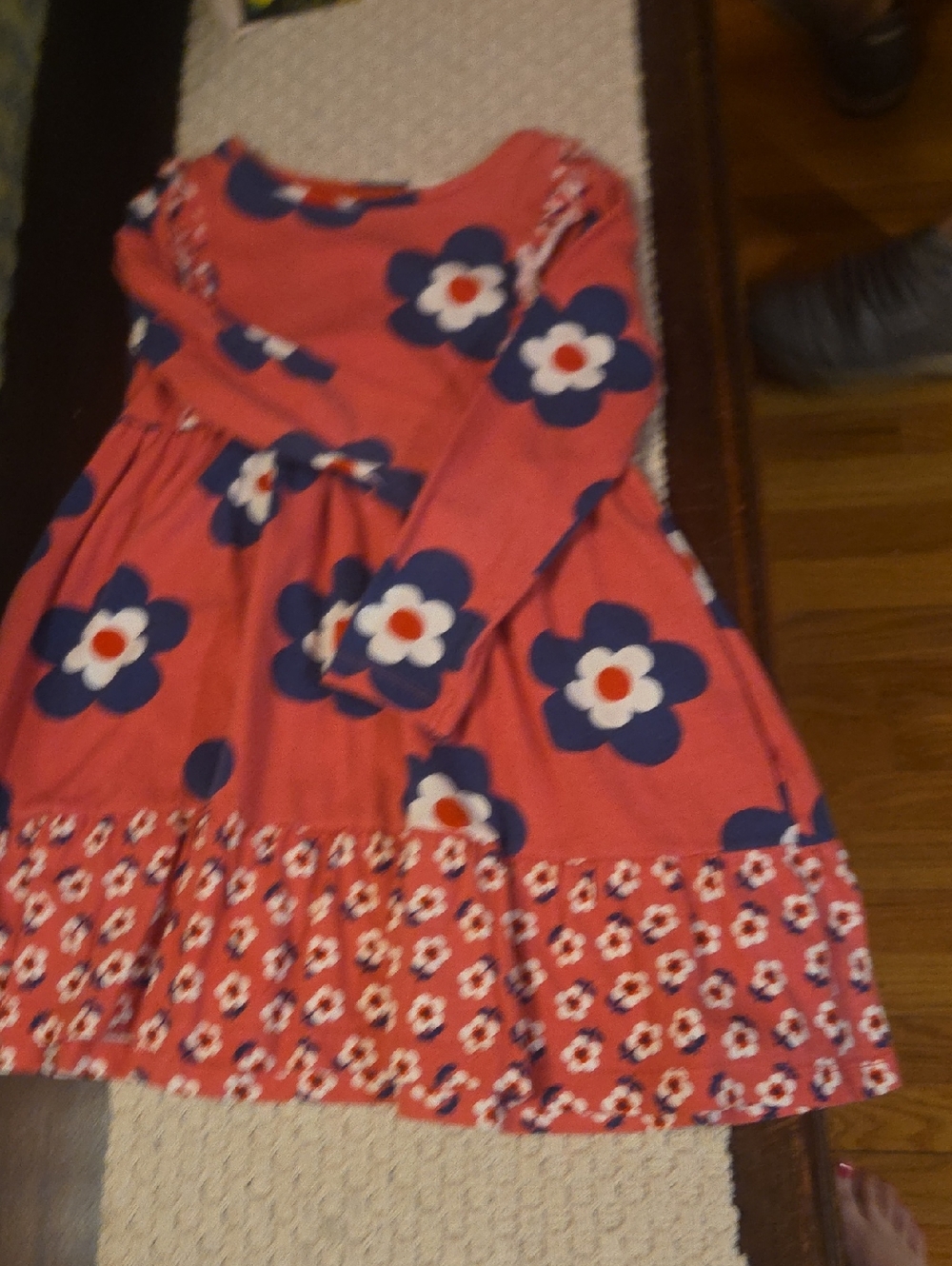 Girls 6/7 Mini Boden Flowered Dress